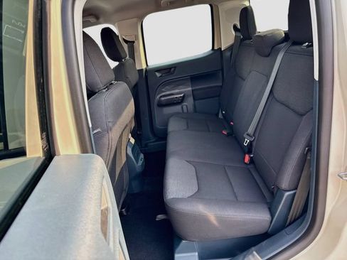 Certified 2025 Ford Maverick XL FWD image 30