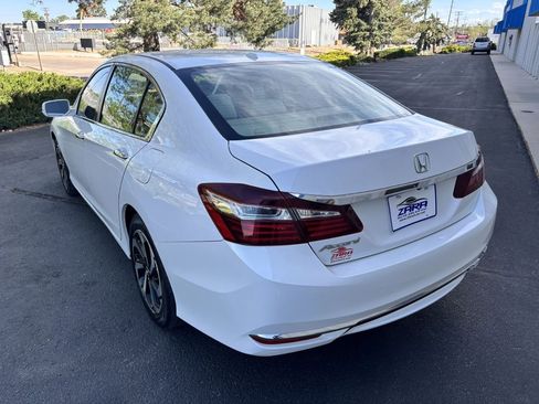 Used 2017 Honda Accord EX image 5