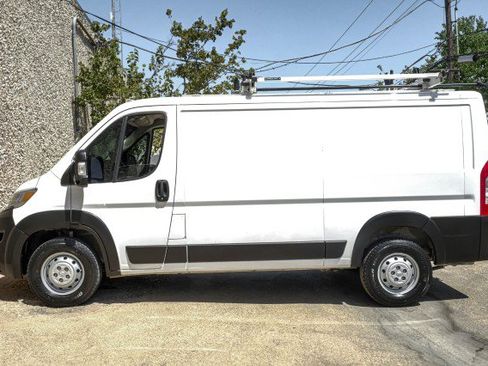 Used 2023 RAM ProMaster 2500 FWD image 15