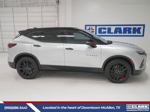 Used 2022 Chevrolet Blazer LT w/ Redline Edition FWD image 4