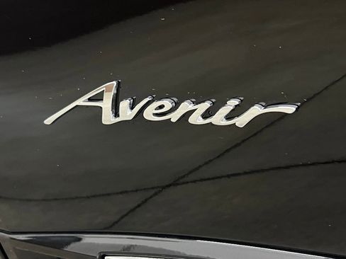 New 2026 Buick Envision Avenir image 9