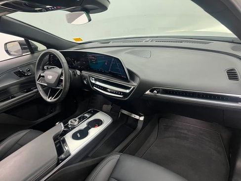 Used 2024 Cadillac Lyriq Tech image 29