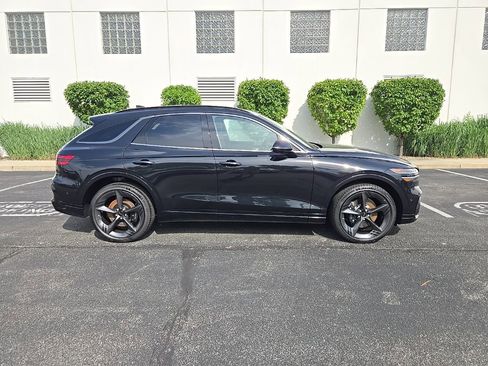 Used 2026 Genesis GV70 3.5T Sport Prestige image 5