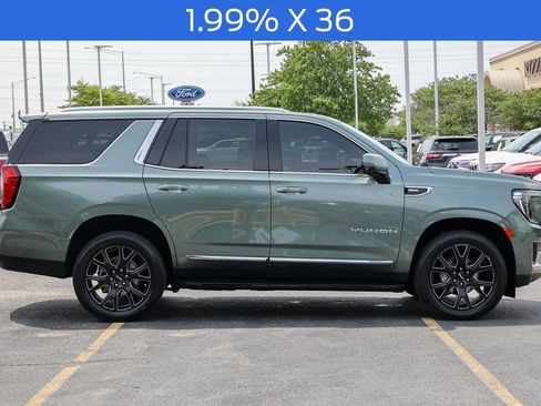 Used 2024 GMC Yukon SLT w/ SLT Luxury Package AWD/4WD image 32