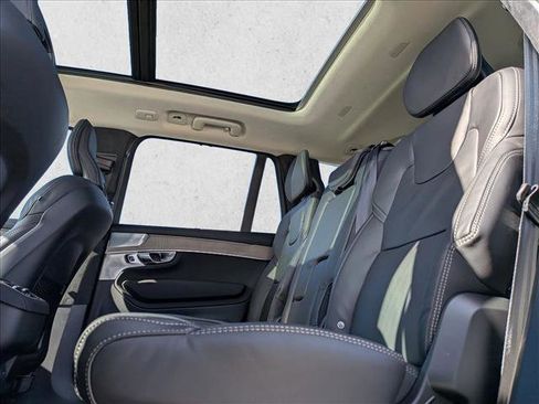 New 2026 Volvo XC90 B6 Ultra w/ Lounge Package image 17