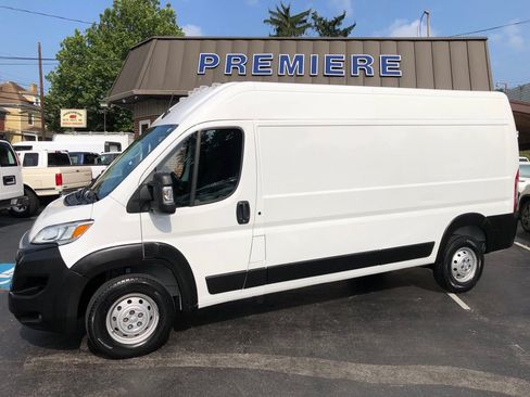 Used 2023 RAM ProMaster 2500 FWD image 2