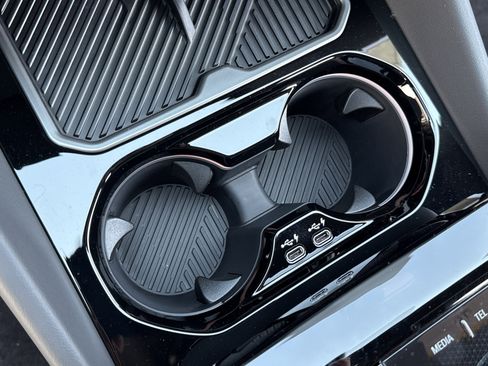 New 2026 BMW 530i 530i w/ M Sport Package image 8