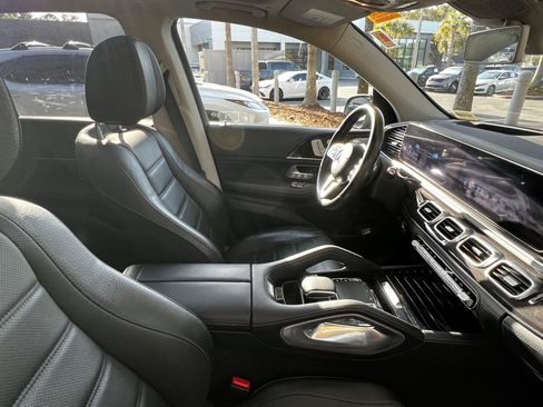 Used 2020 Mercedes-Benz GLE 450 4MATIC image 48