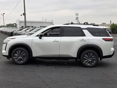 New 2026 Nissan Pathfinder SV FWD image 2