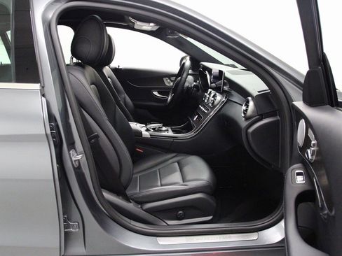 Used 2019 Mercedes-Benz C 300 4MATIC Sedan image 20