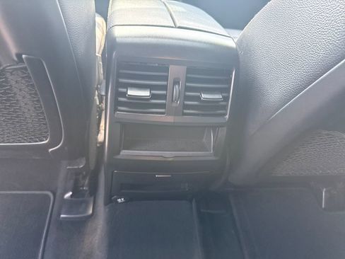 Used 2015 Mercedes-Benz ML 350 2WD image 32