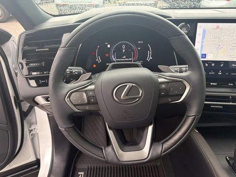 Used 2023 Lexus RX 350 FWD w/ Accessory Package image 22