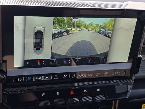 New 2025 GMC Hummer EV 2X image 14