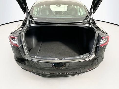 Used 2021 Tesla Model 3 Standard Range Plus image 28