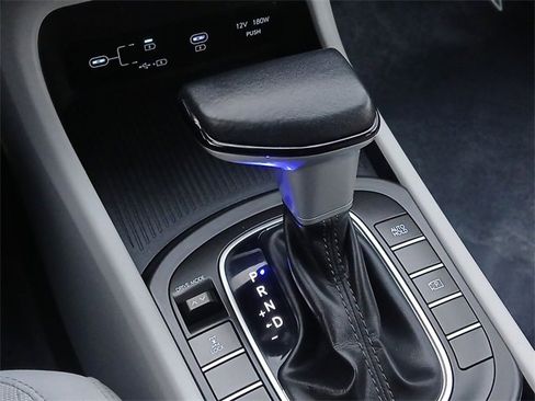 Used 2024 Hyundai Kona SEL image 19