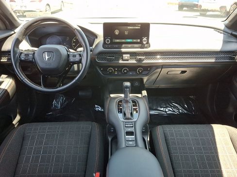 Used 2025 Honda HR-V Sport image 11