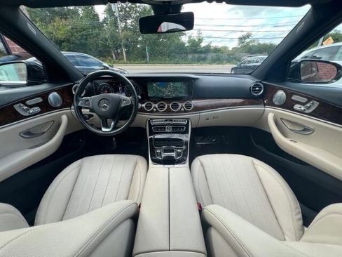 Used 2017 Mercedes-Benz E 300 4MATIC image 15
