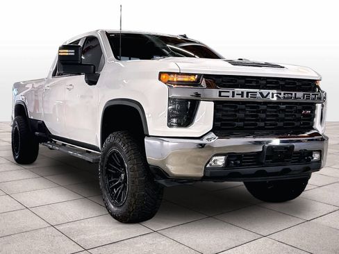 Used 2021 Chevrolet Silverado 2500 LT w/ Convenience Package AWD/4WD image 2