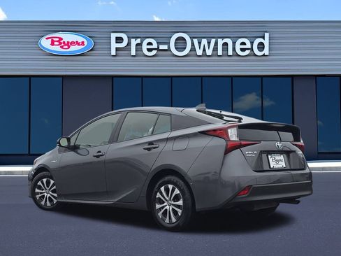 Used 2022 Toyota Prius XLE w/ Advanced Technology Package image 5