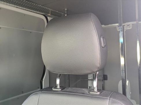 Used 2023 Mercedes-Benz Sprinter 2500 image 15