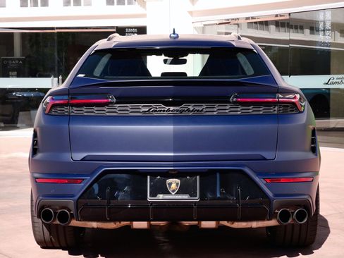 Used 2025 Lamborghini Urus SE image 4