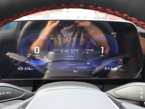 New 2025 Chevrolet Blazer EV RS image 33