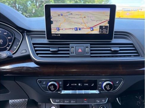 Used 2018 Audi Q5 2.0T Premium Plus w/ Premium Plus Package AWD/4WD image 18