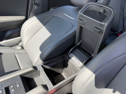 Used 2024 Hyundai Ioniq 6 SEL image 31