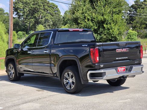Used 2025 GMC Sierra 1500 SLT AWD/4WD image 4