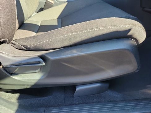 Used 2023 Honda CR-V LX image 7