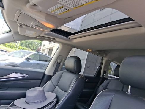 Used 2019 INFINITI QX60 Luxe w/ Essential Package AWD/4WD image 21