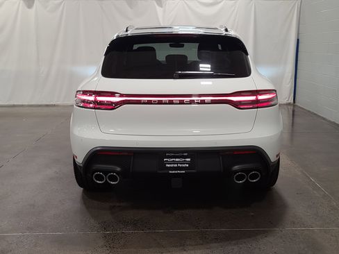 New 2026 Porsche Macan image 6