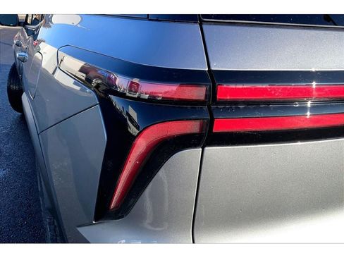 Used 2026 Chevrolet Traverse Z71 w/ Driver Confidence Package image 31