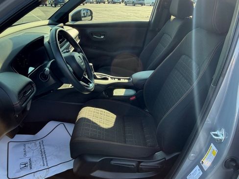 Certified 2024 Honda HR-V Sport image 30