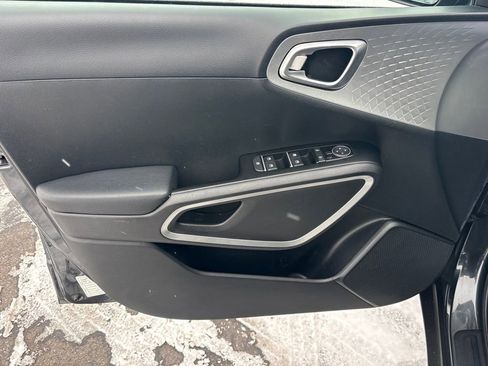 Used 2024 Kia Soul LX w/ Option Group 015 image 13