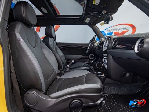 Used 2009 MINI Cooper John Cooper Works image 22