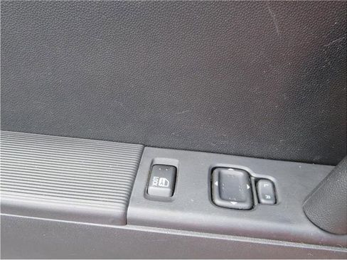 Used 2006 MAZDA MX-5 Miata Sport image 9