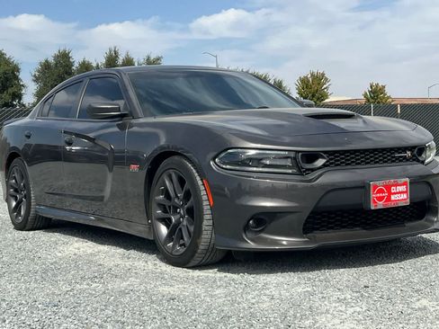 Used 2020 Dodge Charger Scat Pack w/ Navigation & Travel Group RWD image 10