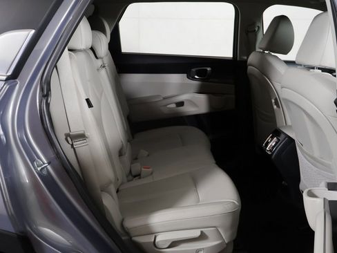 Used 2025 Kia Sorento S w/ Panoramic Sunroof Package FWD image 33