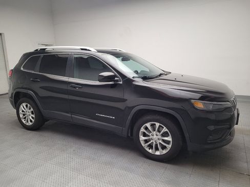 Used 2019 Jeep Cherokee Latitude w/ Popular Appearance Group FWD image 11