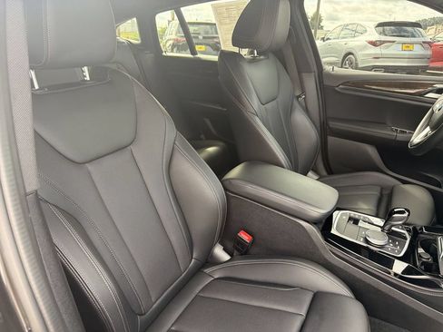 Used 2022 BMW X4 xDrive30i AWD/4WD image 29