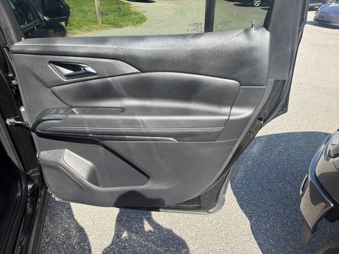 Used 2024 Chevrolet Traverse LT FWD image 19