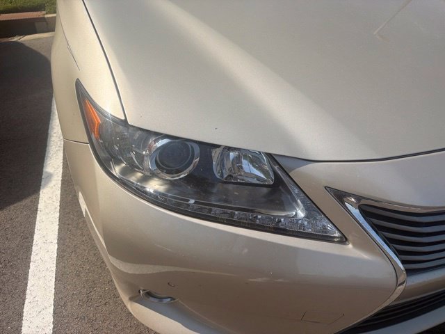 Used 2015 Lexus ES 350 w/ Luxury Package FWD image 4