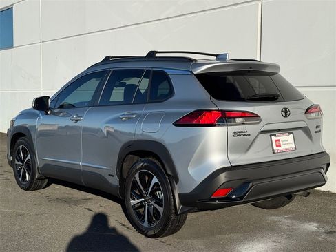 Certified 2024 Toyota Corolla Cross XSE image 5