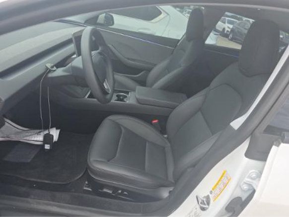 Used 2025 Tesla Model 3 RWD image 4