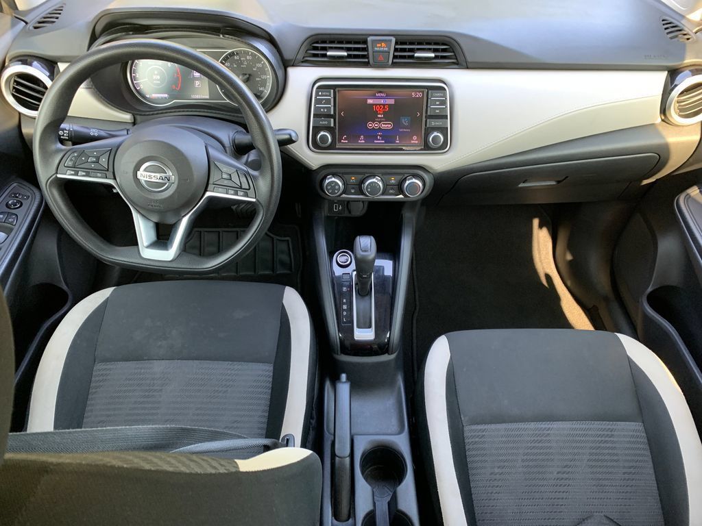 Used 2022 Nissan Versa SV FWD image 17