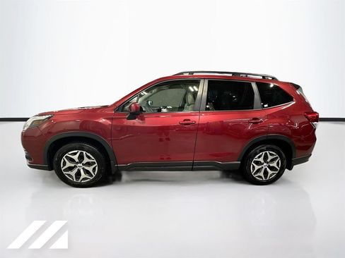 Used 2024 Subaru Forester Premium AWD/4WD image 8
