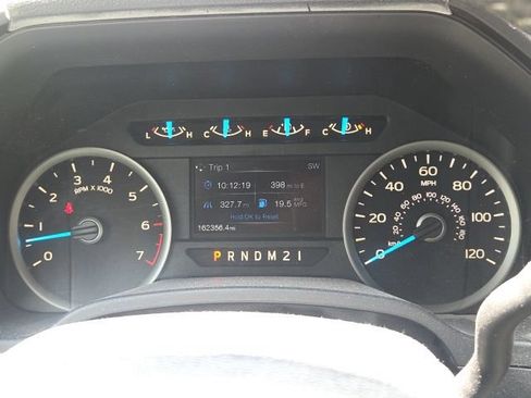 Used 2017 Ford F150 XLT w/ Equipment Group 302A Luxury AWD/4WD image 40