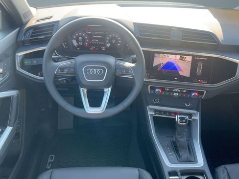 New 2025 Audi Q3 2.0T Premium image 25