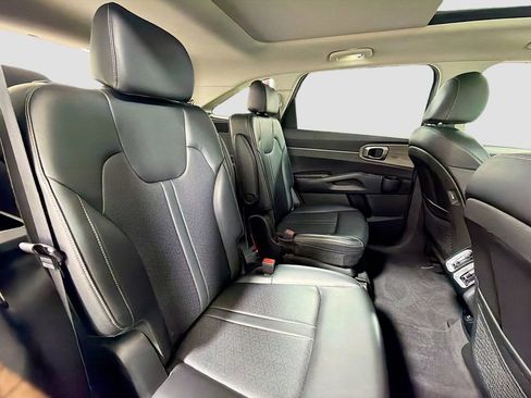 Used 2023 Kia Sorento X-Line EX AWD/4WD image 31